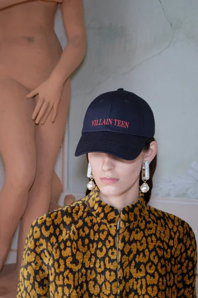 Look 8